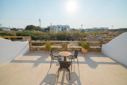 Vienoula's Garden Hotel - image 11