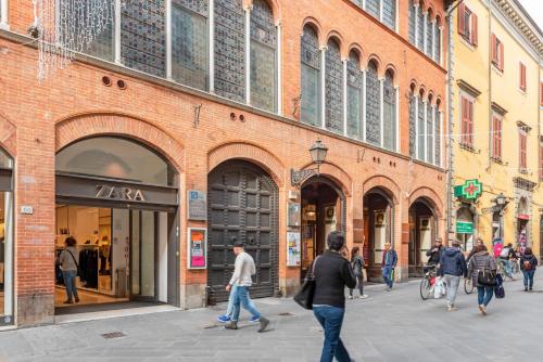 Exclusive Corso Italia Penthouse - image 6