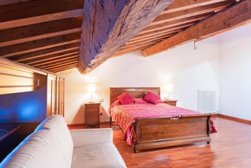 Exclusive Corso Italia Penthouse - image 12