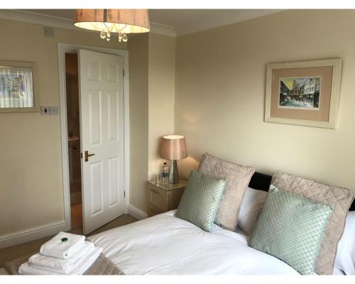 Queens Road Rental - Winchester Accommodation