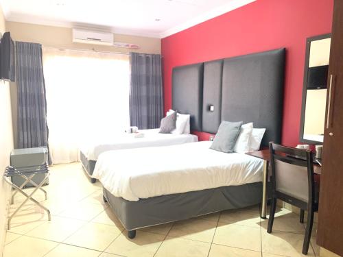 2 twin beds