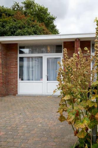 AMAZING BEACH & SUNSETS JUST 75m FROM THE BEACH! in Sluis