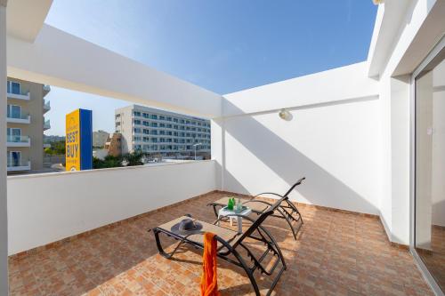 Seafront Protaras Apartments - image 3
