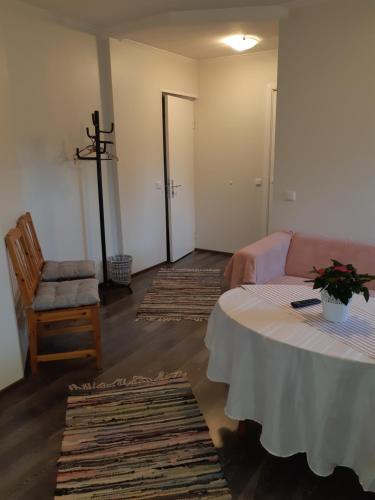 Ovelia B&B - image 13