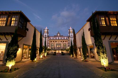 Lopesan Villa del Conde Resort & Corallium Thalasso