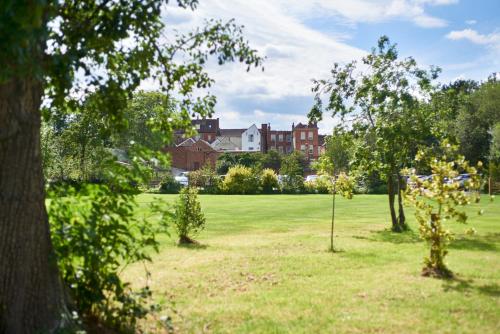 The Angel Inn Hotel - image 12