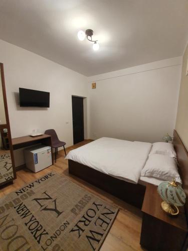 1 queen bed
