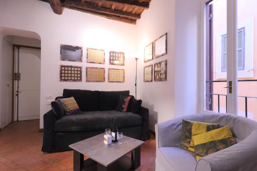 Lovely Navona Apartment - image 14