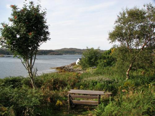 Tigh Na Mara-lochinver – Lochinver