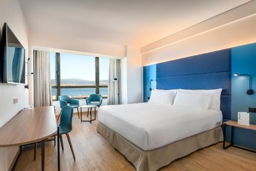 Occidental Vigo - image 11