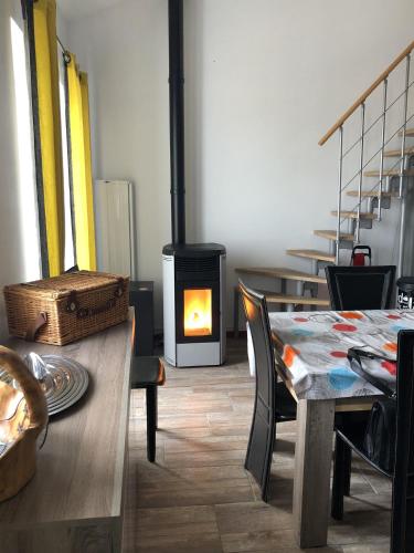 共用Lounge/電視區, Escale avec vue mer sur les quais de l’Ile d’Yeu in 利勒迪厄