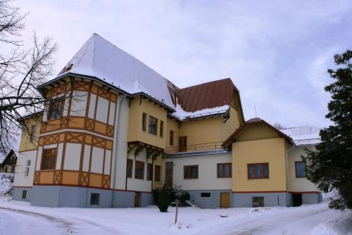 Eksterijer hotela, Apartmany PAVILON D - Budget, Classic, Family - Novy Smokovec - High Tatras in Vysoke Tatry
