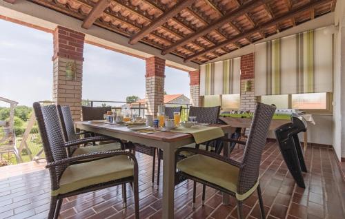 Ane Apartment in Loborika