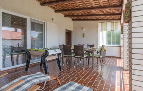 Ane Apartment in Loborika