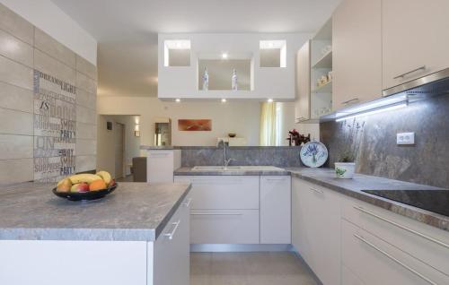 Ane Apartment in Loborika