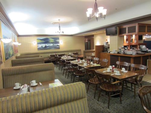 Days Inn by Wyndham Vancouver Downtown - image 3