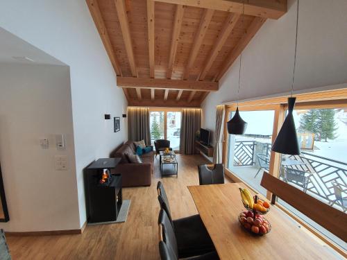 Engadin Lodge - image 4