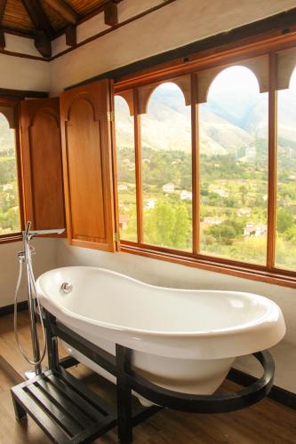 Deluxe Double Room with Bath room in Hotel 1572 El Origen