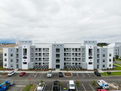 NEW SPECIAL OFFER! - THE SWAMP - Stunning Apt (5 Min Disney And Outlets) At Storey Lake Resort