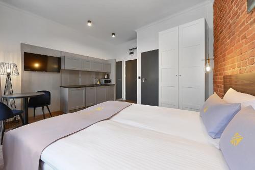 Aparthotel Krzywa Kamienica - main image