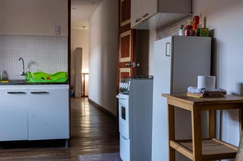 One-Bedroom Apartment room in Nice studio in historic center with private bathroom and kitchen!