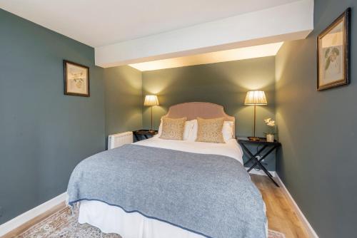 Tucking Mill View- Self Catering - image 7