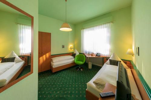 Hotel Höhn Room Type - Twin Room