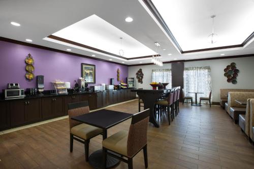 餐飲選擇, 圖珀洛溫德姆拉昆塔套房酒店 (La Quinta Inn & Suites by Wyndham Tupelo) in 圖珀洛 (MS)
