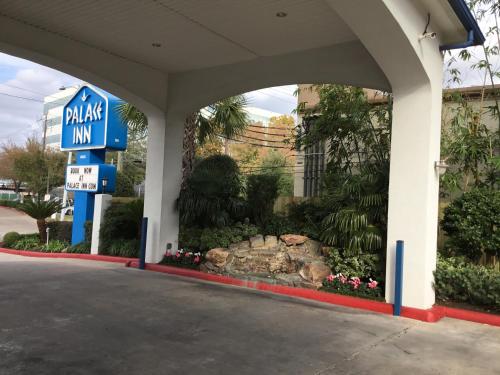 Palace Inn Harwin – Houston, TX