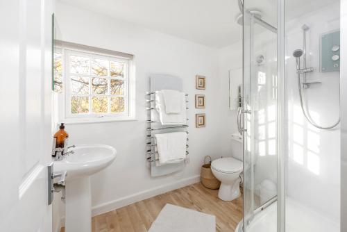 Tucking Mill View- Self Catering - image 2