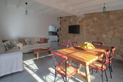 Finca Arbequina in Pareda
