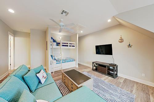 New Listing! Brand-New Palmilla Townhome by Beach townhouse - image 3