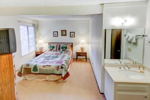 Sherwin Villas #52 - image 4