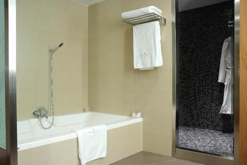 Gran Hotel La Perla - Pamplona