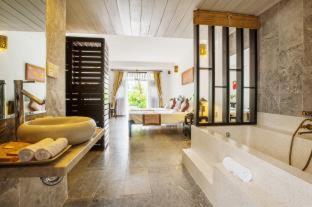 Hoi An Coco River Resort & Spa in Cam Thanh