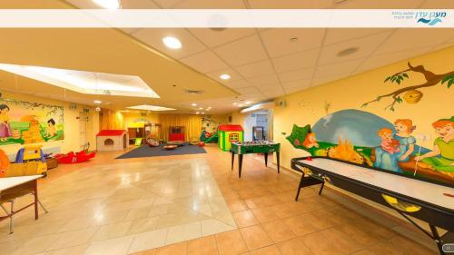 &nbsp;키즈 클럽, 마간 홀리데이 빌리지 키부츠 호텔 (Maagan Holiday Village Kibbutz Hotel) in 마간