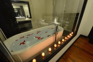 Nostalgia Hotel and Spa, Hoi An (photo 6)