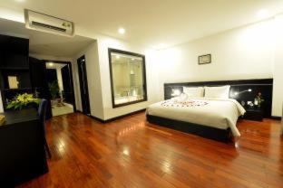 Nostalgia Hotel and Spa, Hoi An (photo 7)