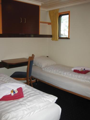 Hotelboot Zwaan, Амстердам (фото 4)