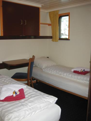 Hotelboot Zwaan, Амстердам (фото 6)