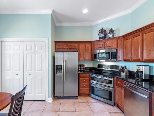 Blue Skies~ Charming 3BR/2 1/2BA cottage minutes from the Gulf - image 8