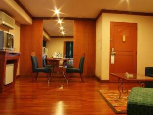 Baiyoke Suite Hotel, Bangkok (photo 8)
