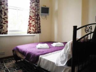 Hyde Park Court Hotel, London (photo 7)