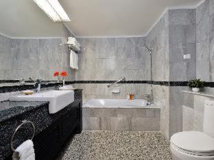 Centre Point Plus Hotel Pratunam, Бангкок (фото 9)