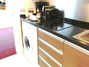 Oakwood Residence Sukhumvit 24 Bangkok, Бангкок (фото 4)