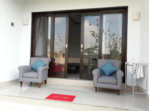 Jumahe Homes located on central bukit in south kuta which surrounded by beach.
