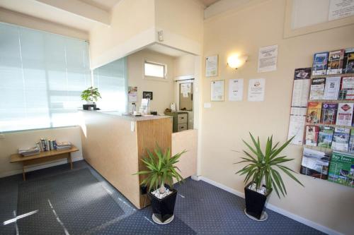 Lobby, Parkville Motel in Brunswick