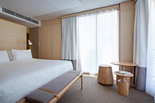 Zara Tower – Luxury Suites and Apartments - image 4