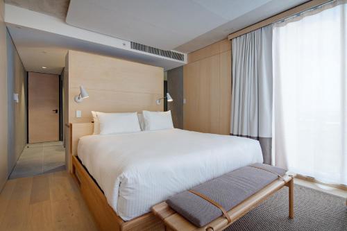 Zara Tower – Luxury Suites and Apartments - image 13