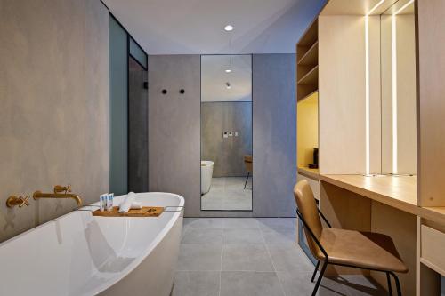 Zara Tower – Luxury Suites and Apartments - image 12